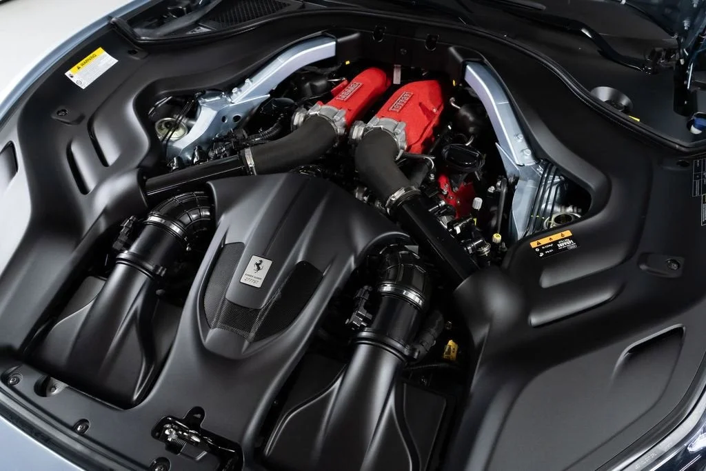 Used 2022 Grigio Alloy Ferrari Base image 10