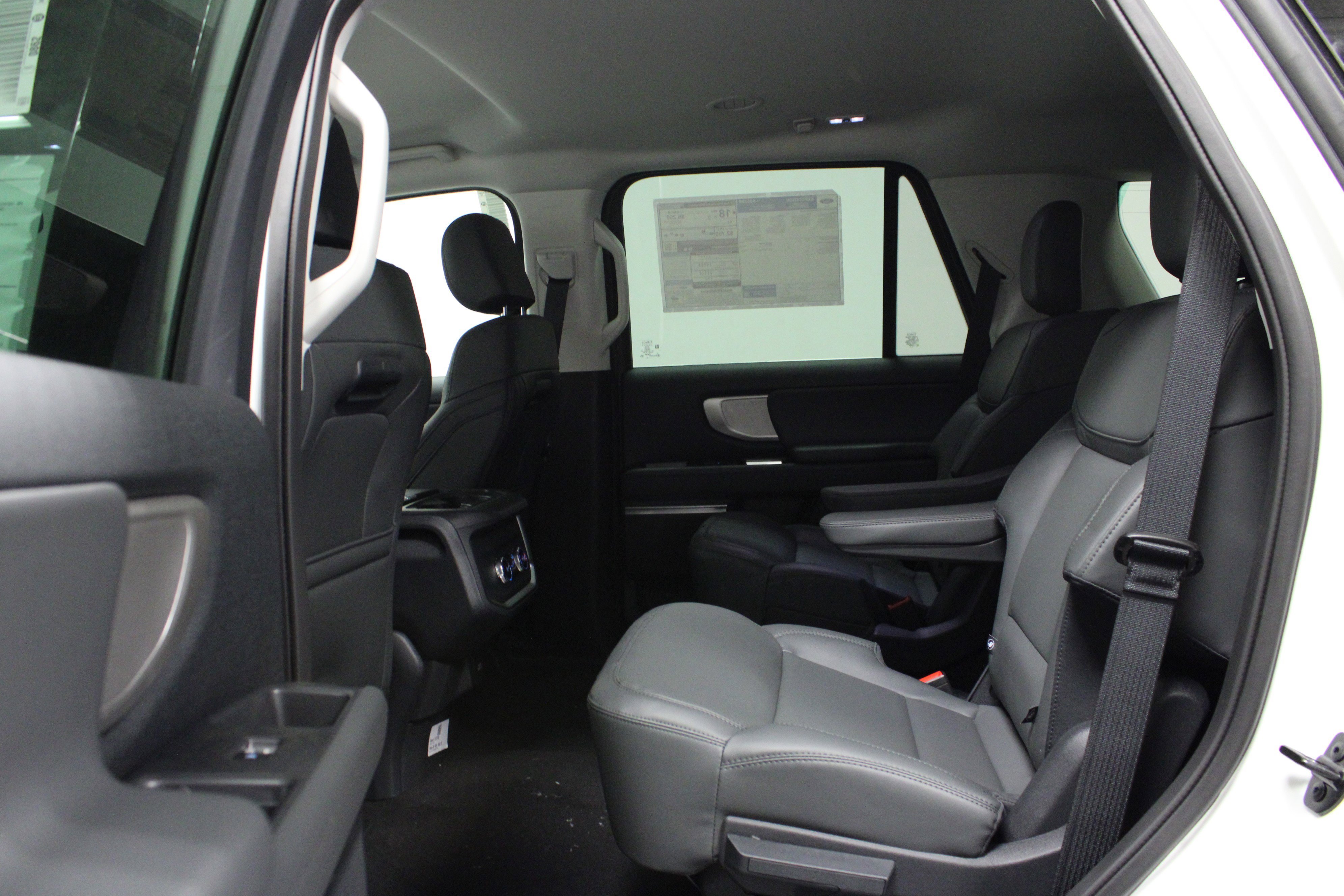 New 2026 Star White Metallic Tri-Coat Ford Active image 13