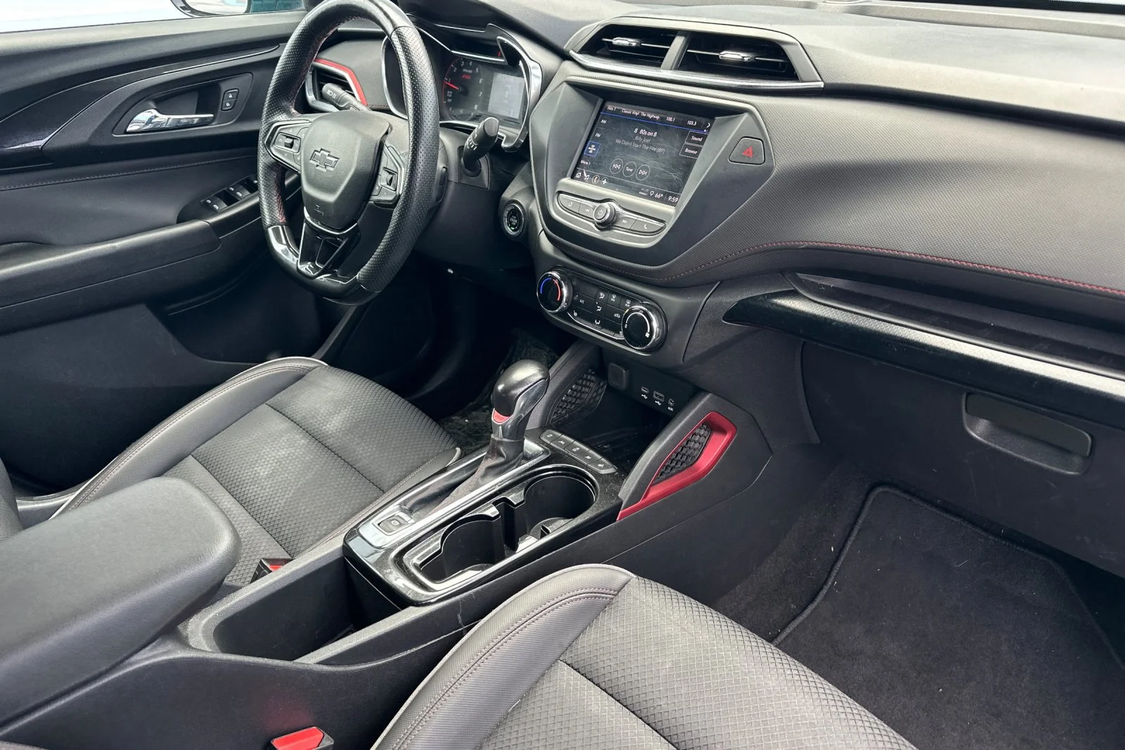 Used 2022 Oasis Blue Chevrolet RS image 16