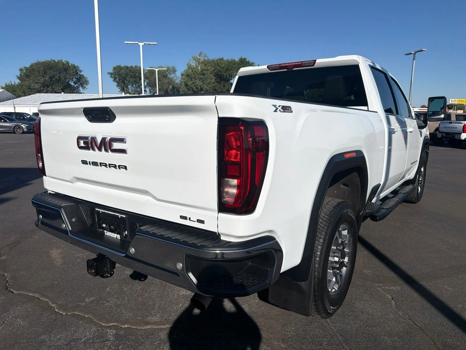 Used 2025 White GMC SLE image 8