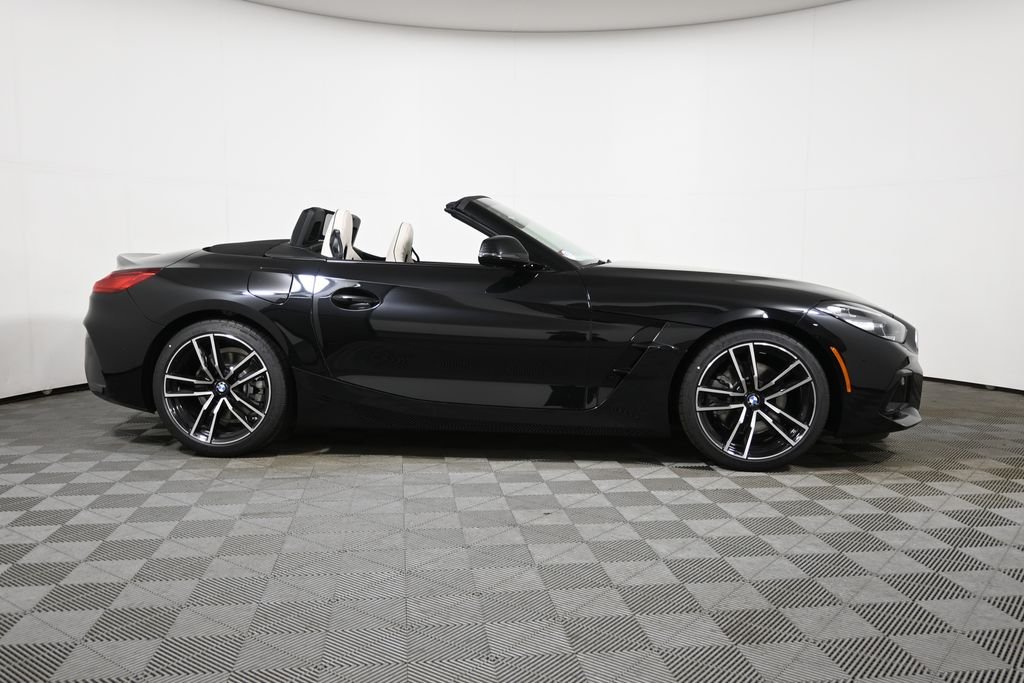 New 2026 Black Sapphire Metallic BMW sDrive30i image 16