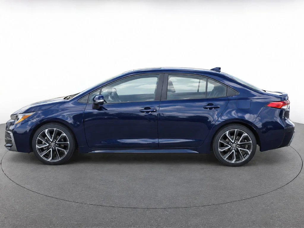 Used 2020 Blue Toyota SE image 2