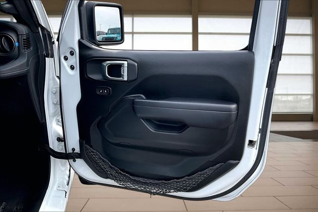 Used 2024 White Jeep Rubicon 4xe image 23