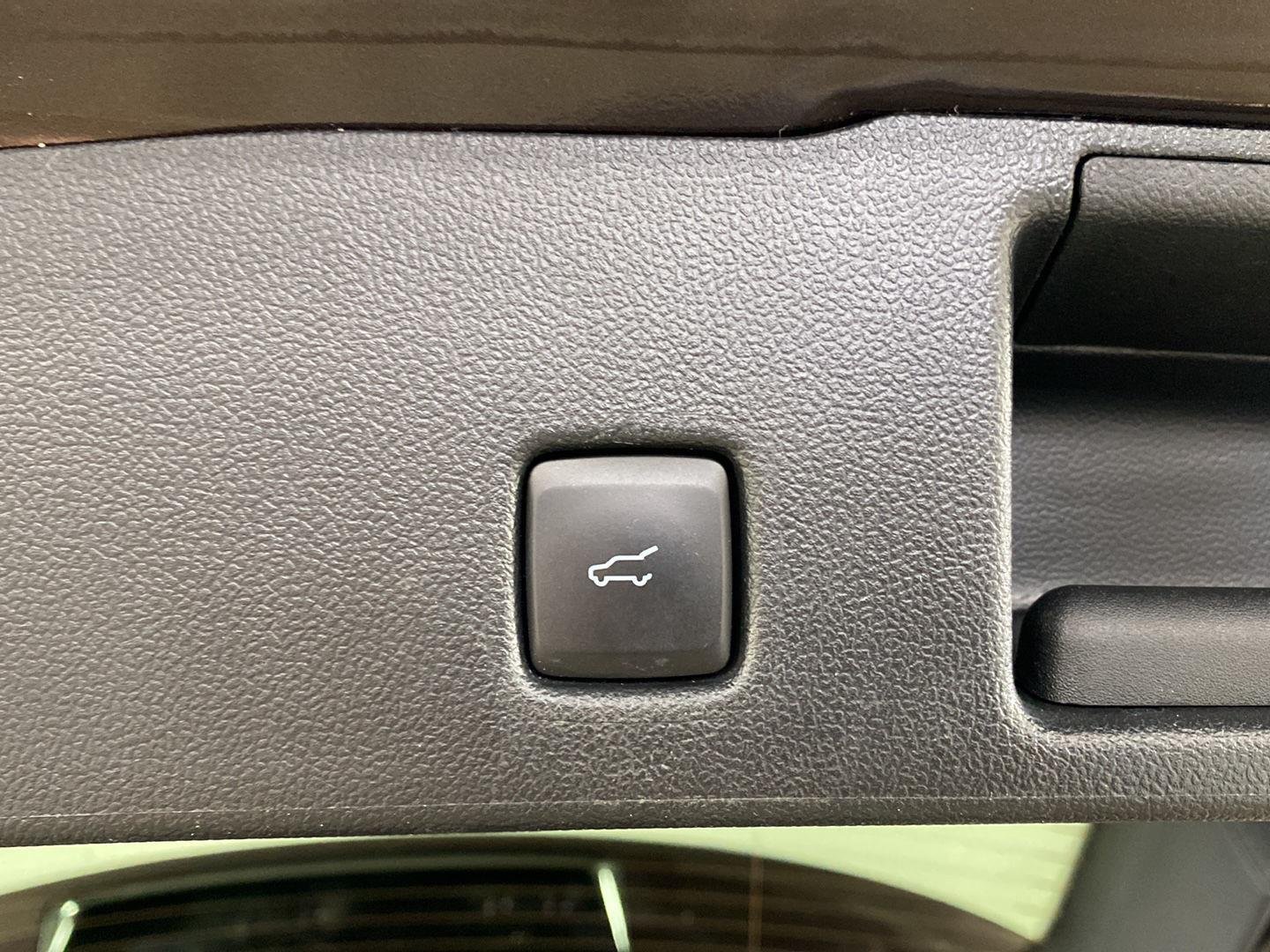 Used 2023 Cinnabar Red Ford Active image 21