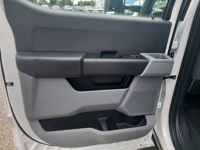 New 2026 Oxford White Ford XL image 12