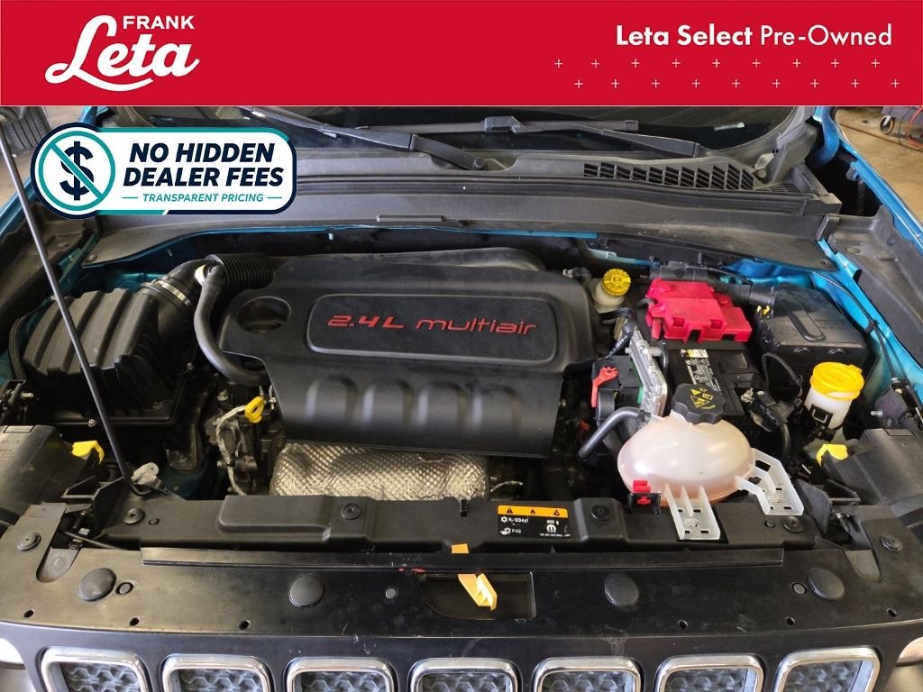 Used 2020 Bikini Metallic Clearcoat Jeep  image 24