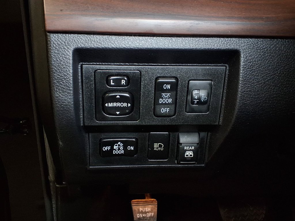 2021 Toyota Tundra Limited - Photo 15