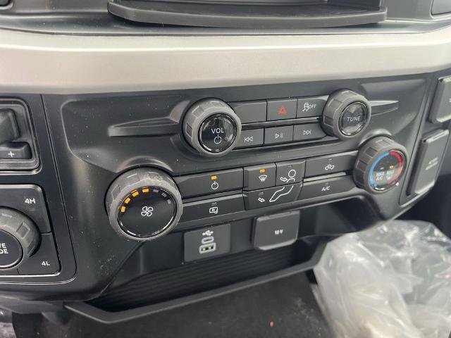 New 2026 Agate Black Metallic Ford F-250® XL image 29