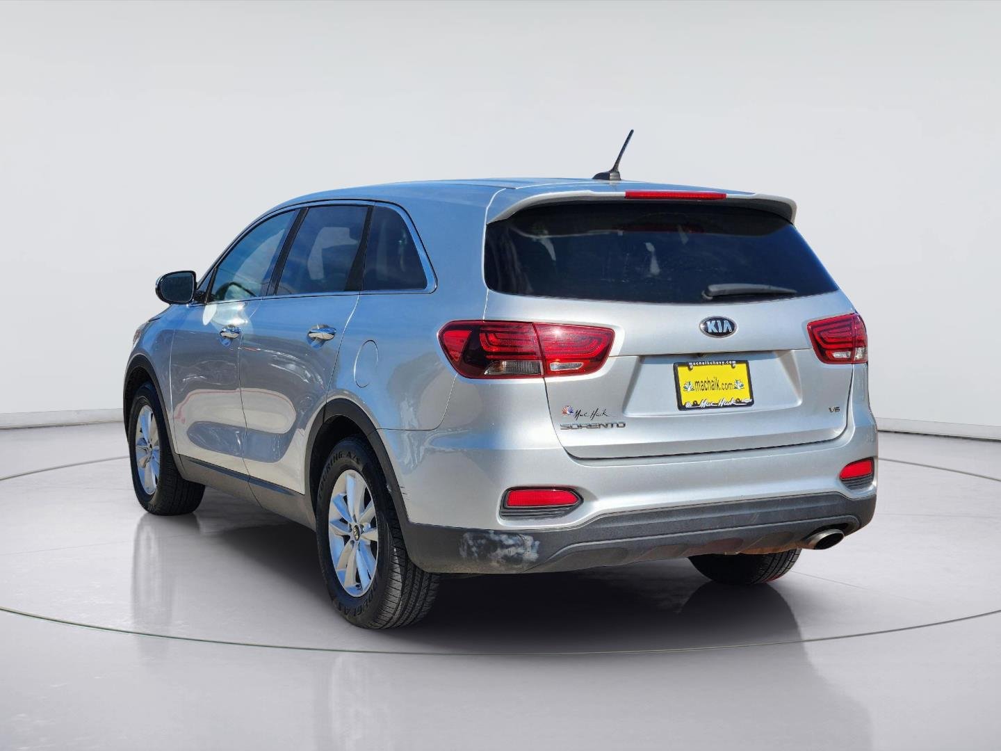 2020 Kia Sorento photo 7 of 33