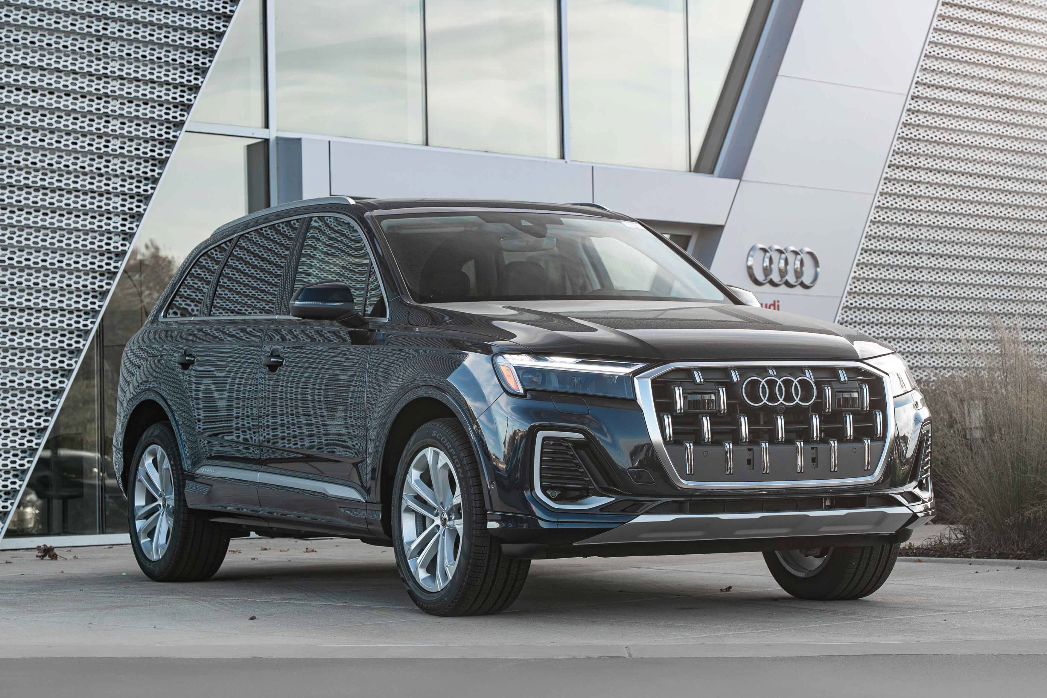 2026 Audi Q7 Premium Plus