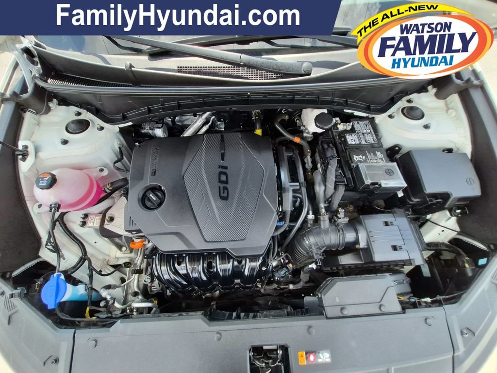 Used 2023 White Hyundai Limited image 33