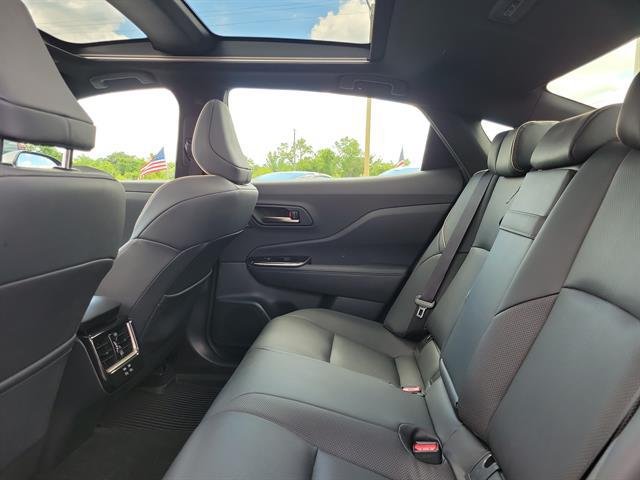 Certified Used 2024 PRECIOUS METAL Toyota  image 11