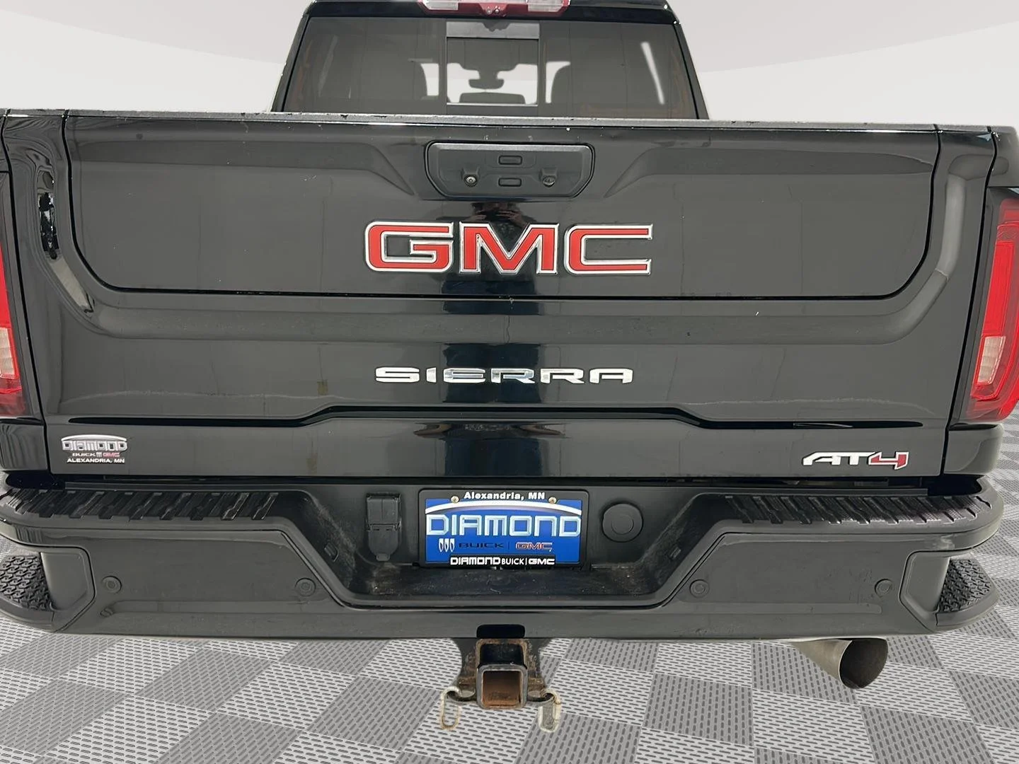 Used 2023 ONYX BLACK GMC AT4 image 4