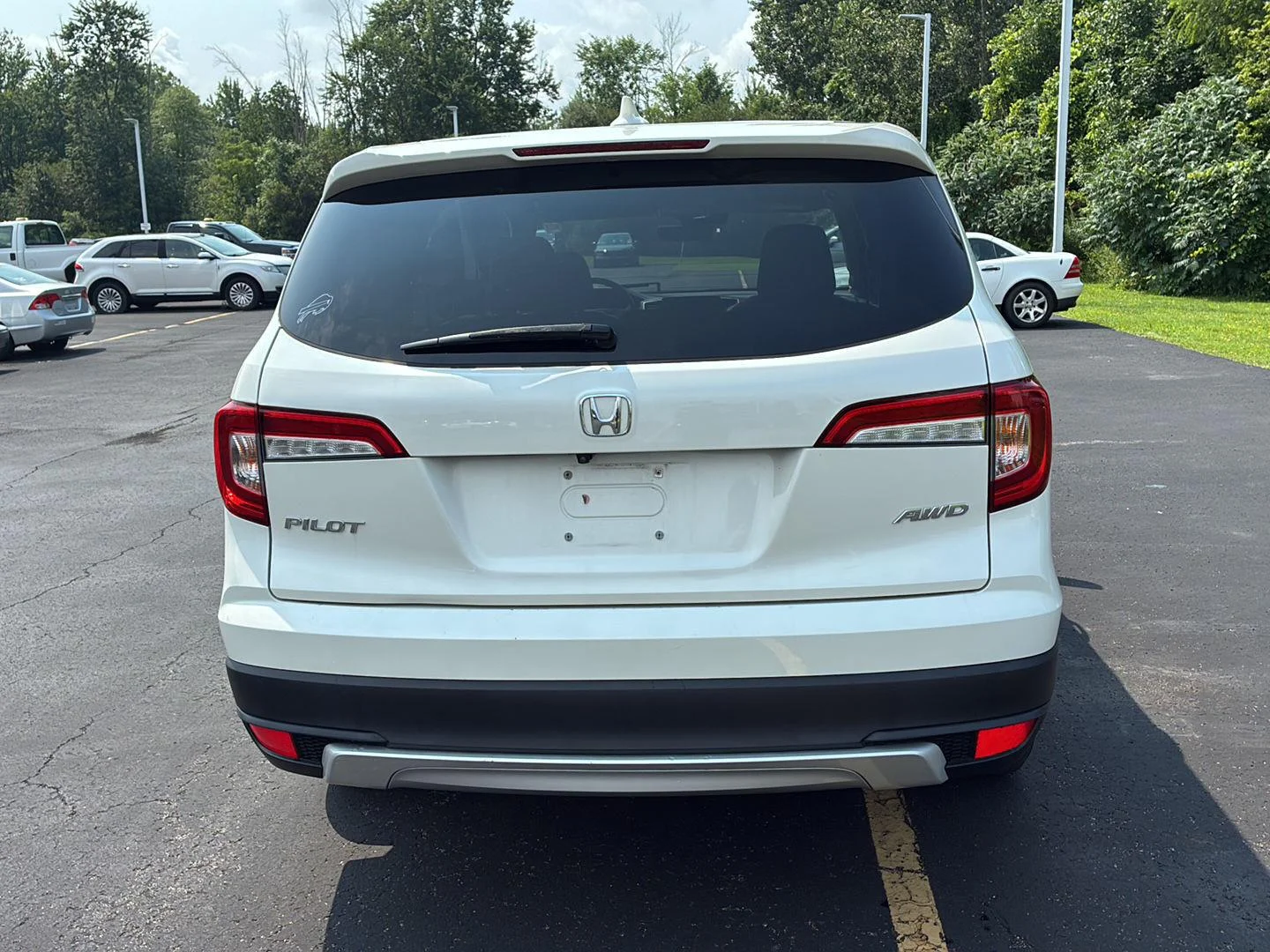 Used 2019 White Diamond Pearl Honda EX-L image 22