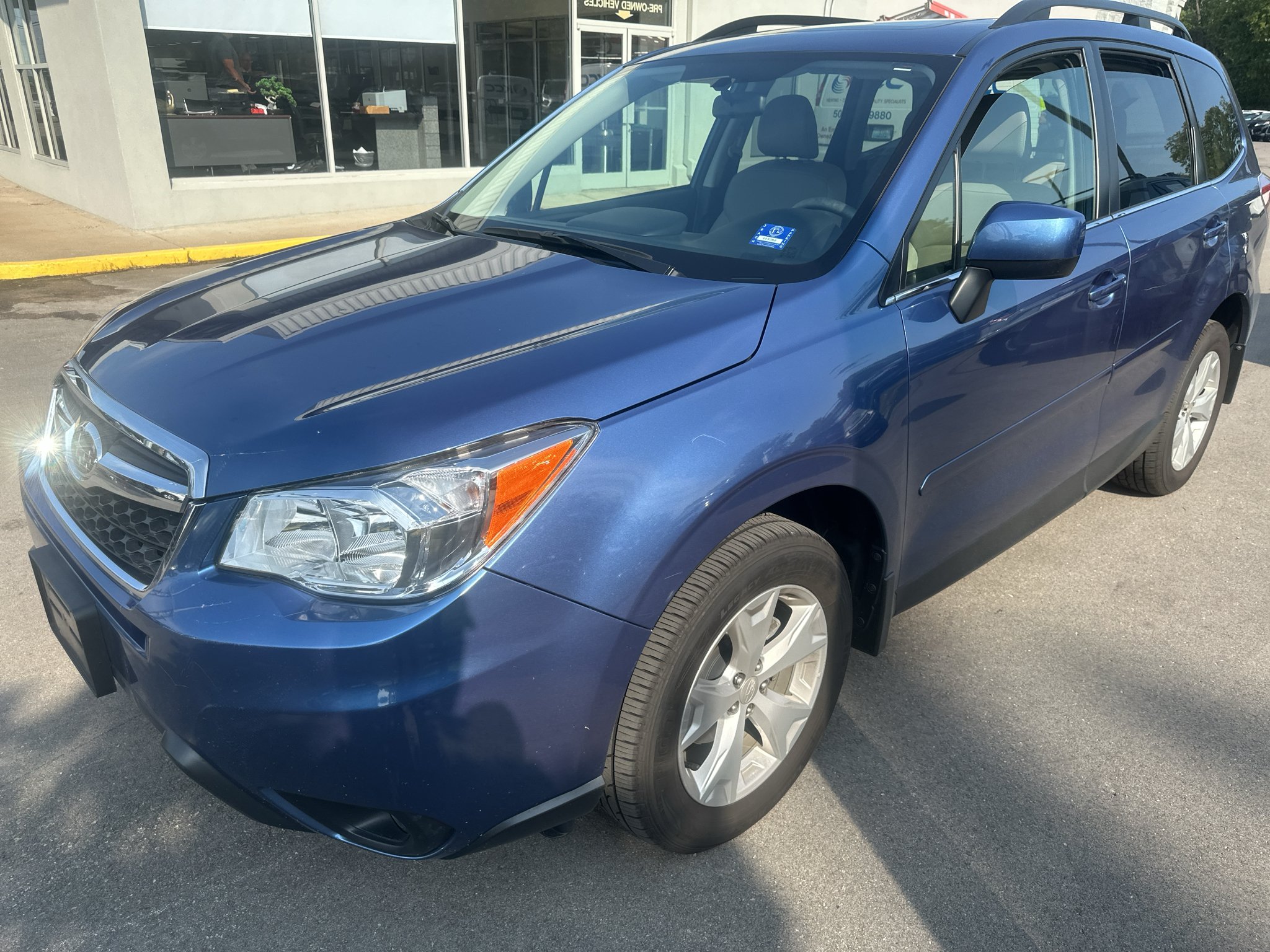 Used 2016 Quartz Blue Pearl Subaru 2.5i Limited image 2