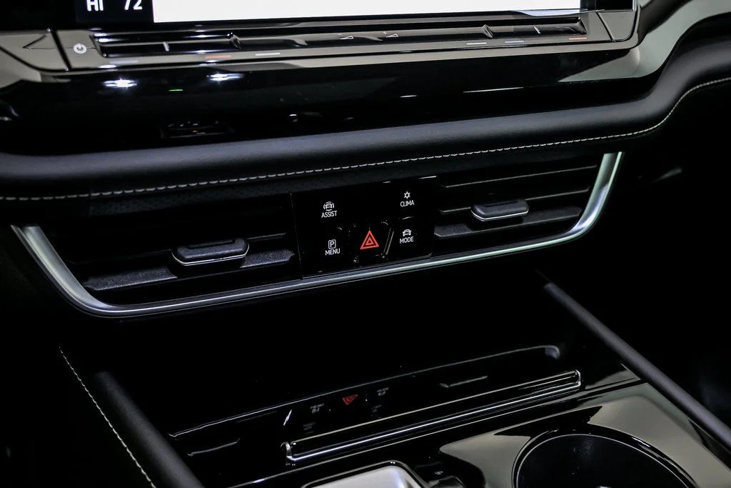 2026 Volkswagen Atlas SE w/Tech - Photo 15