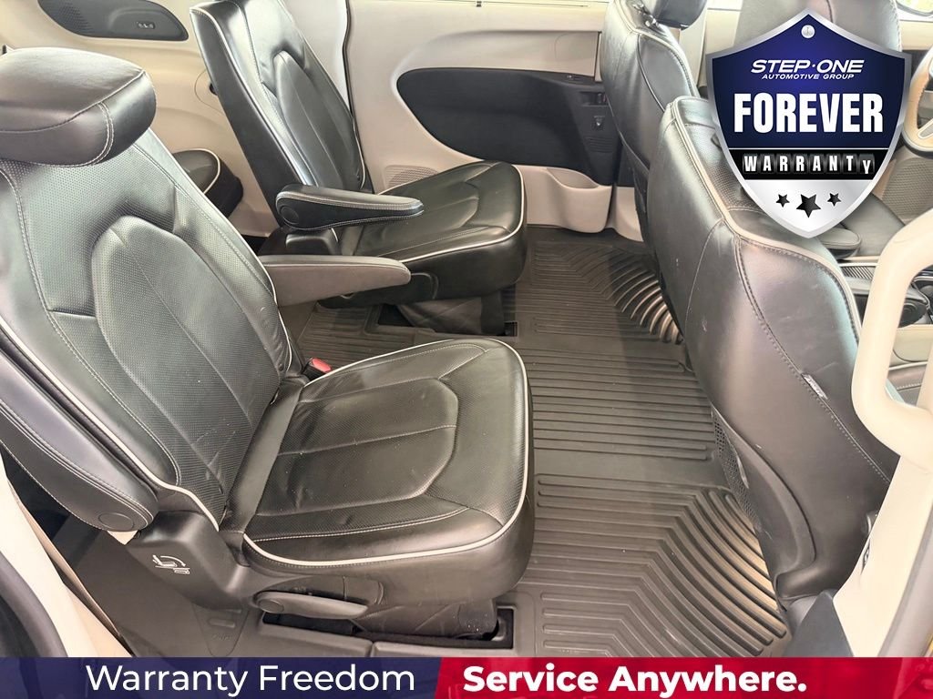 Used 2021 Gray Chrysler Limited image 33