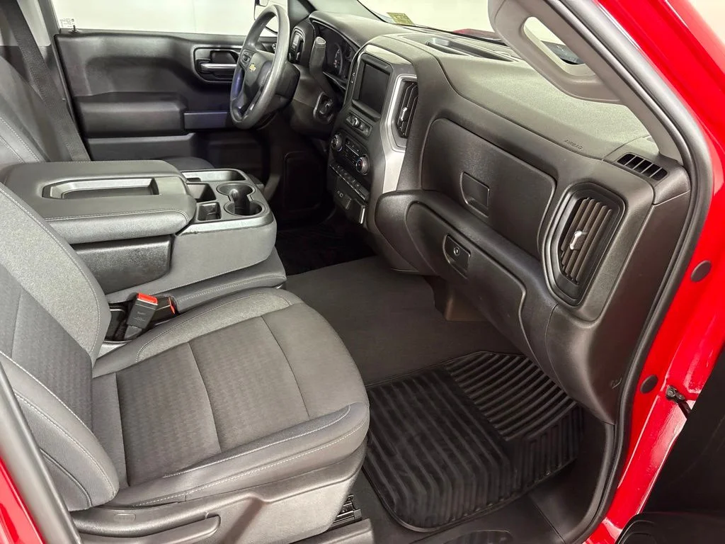 Used 2025 Red Chevrolet Custom image 19