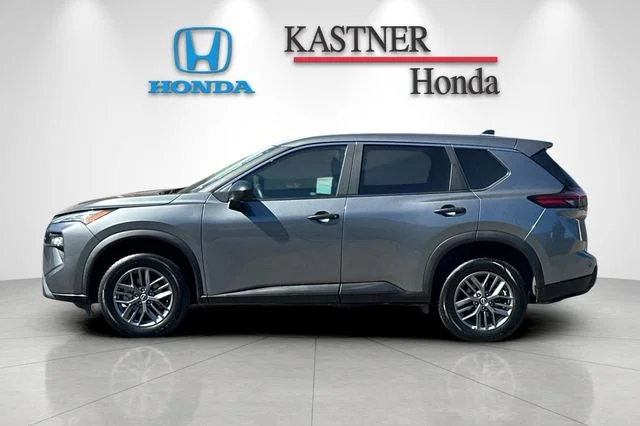Used 2024 Gun Metallic Nissan S image 9