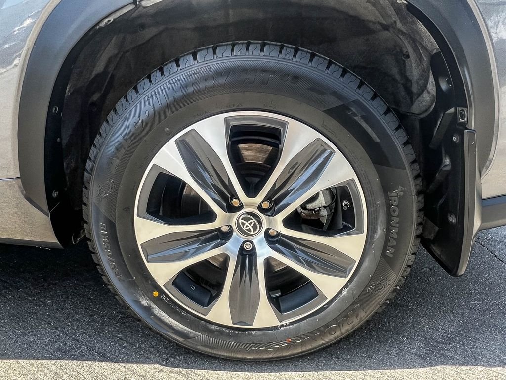 Used 2023 Gray Toyota XLE image 9