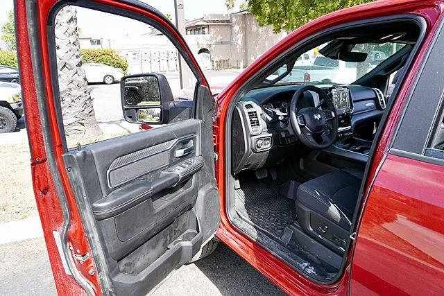 New 2026 Molten Red Pearl-Coat Exterior Paint RAM Big Horn image 46