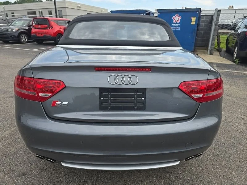 Used 2012 Gray Audi 3.0 Cabriolet Premium Plus image 6