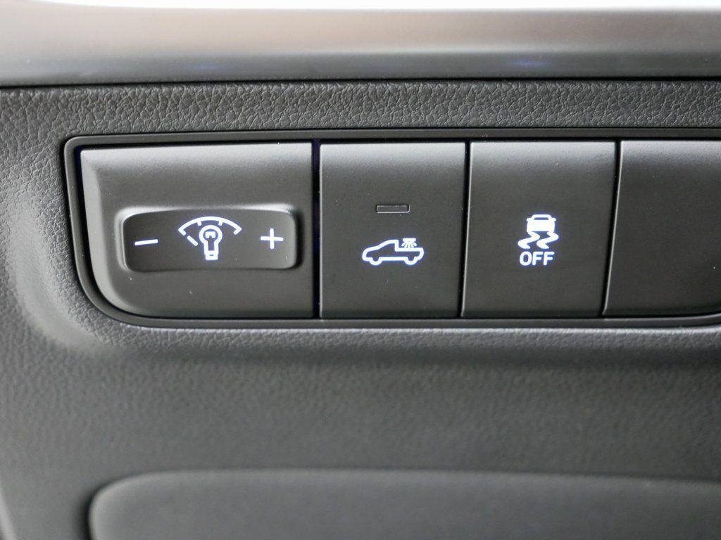 New 2026 Green Hyundai SEL AWD image 20