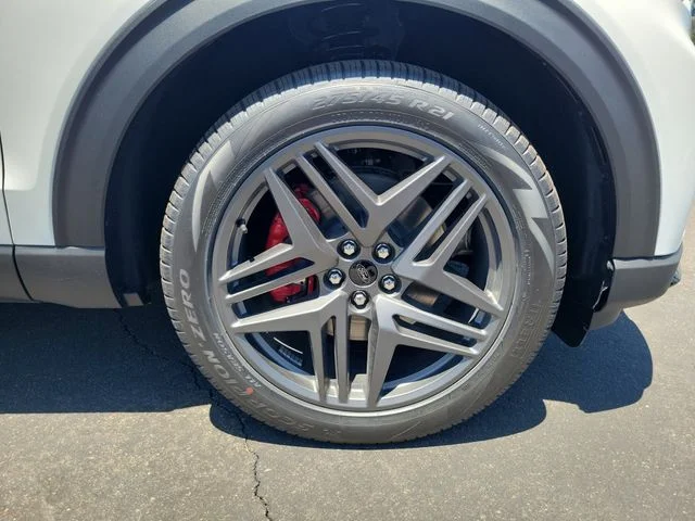 New 2026 Star White Metallic Tri-Coat Ford ST image 6