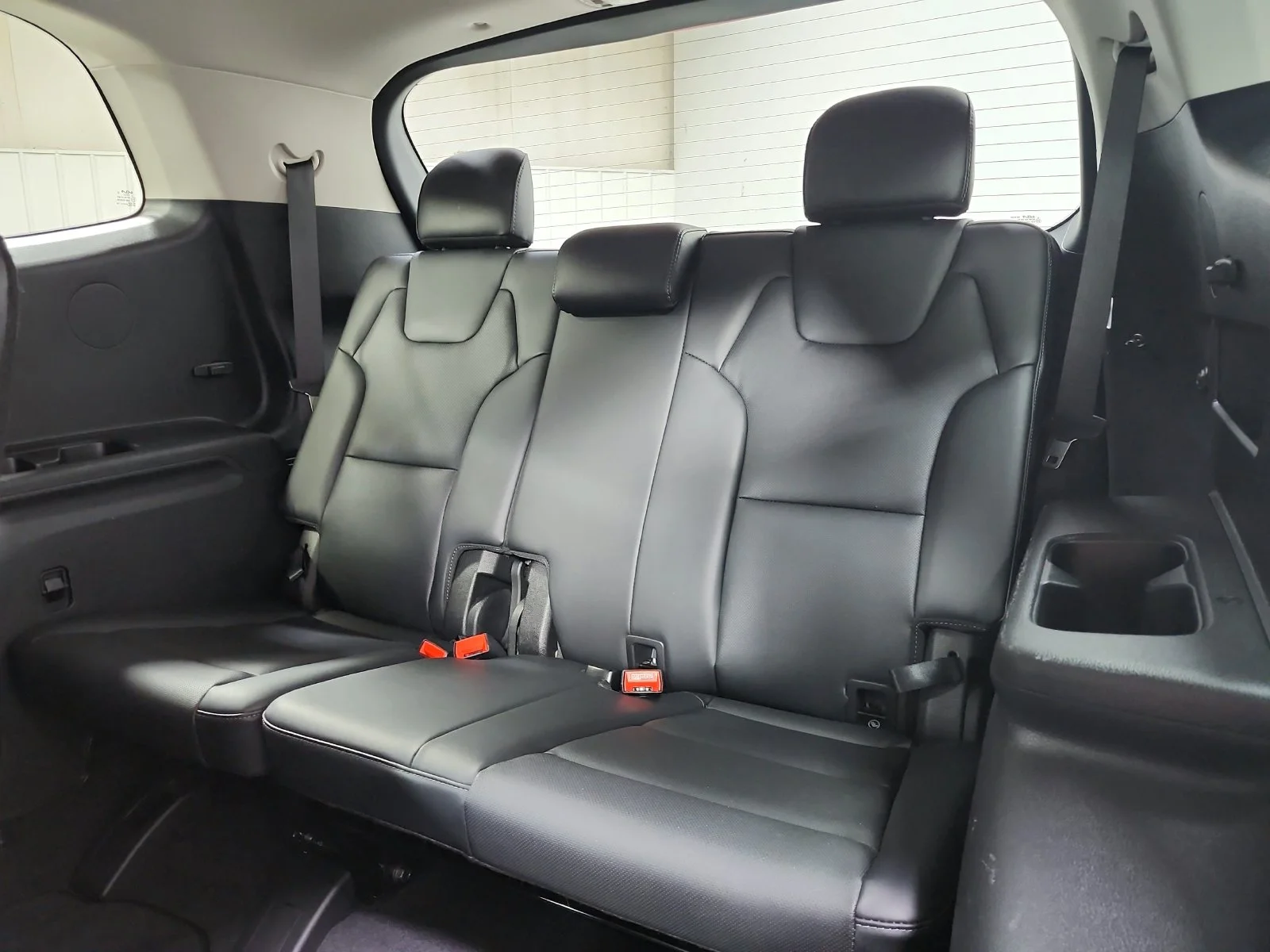 Used 2025  Kia S image 38