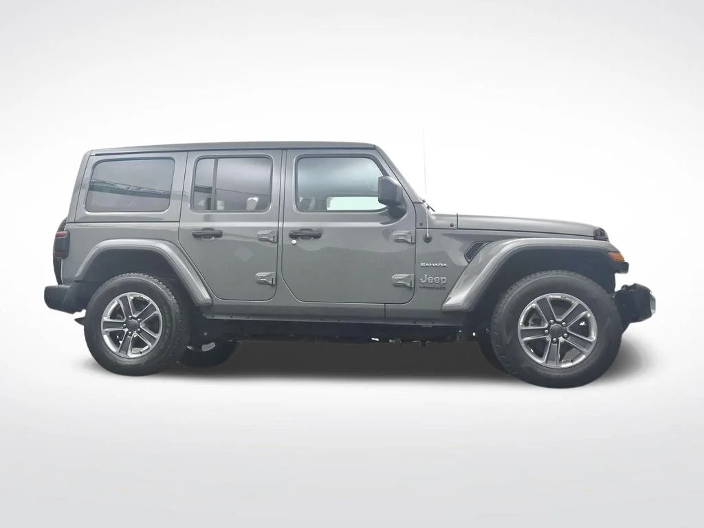 Used 2022 Gray Jeep Unlimited Sahara image 33