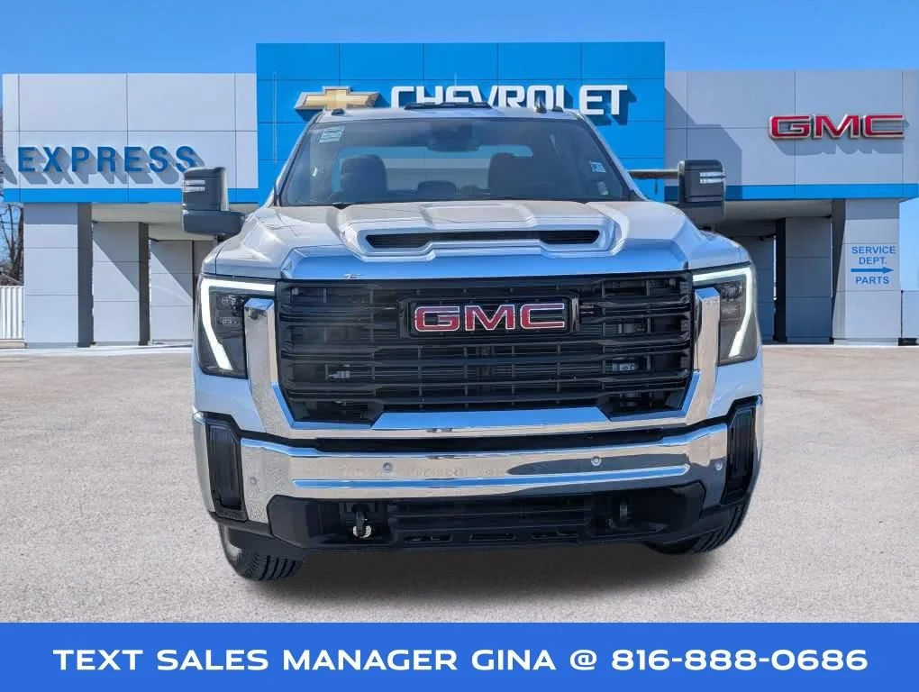 2025 GMC Sierra 2500HD Pro - Photo 8