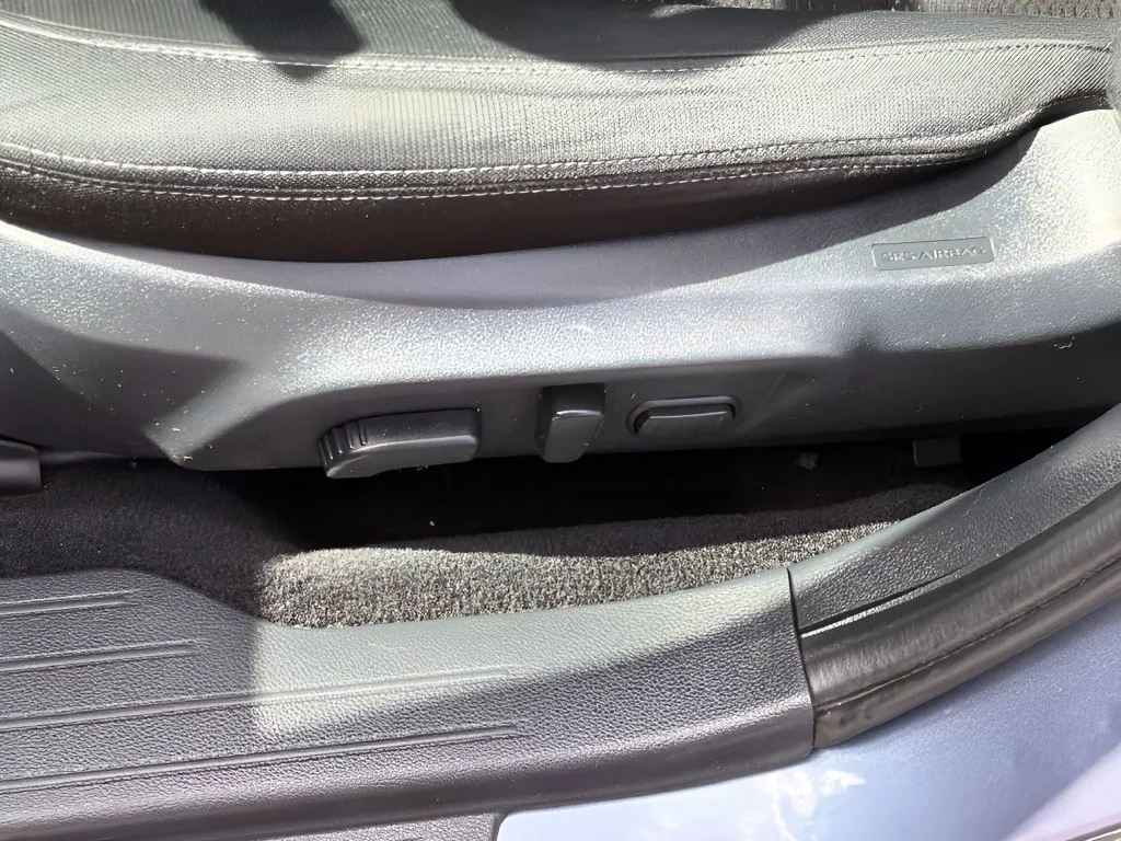 Used 2015 Twilight Blue Metallic Subaru 2.5i Premium image 17