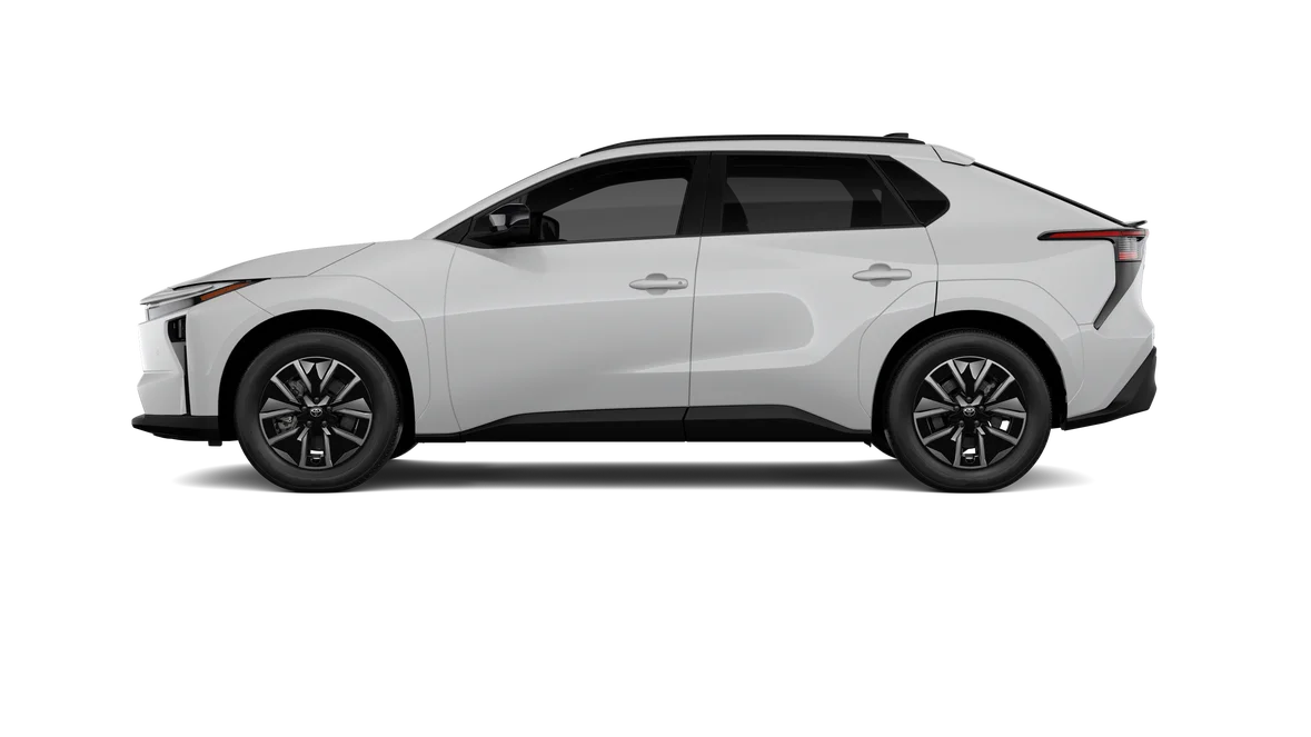 New 2026 Wind Chill Pearl Toyota XLE image 25