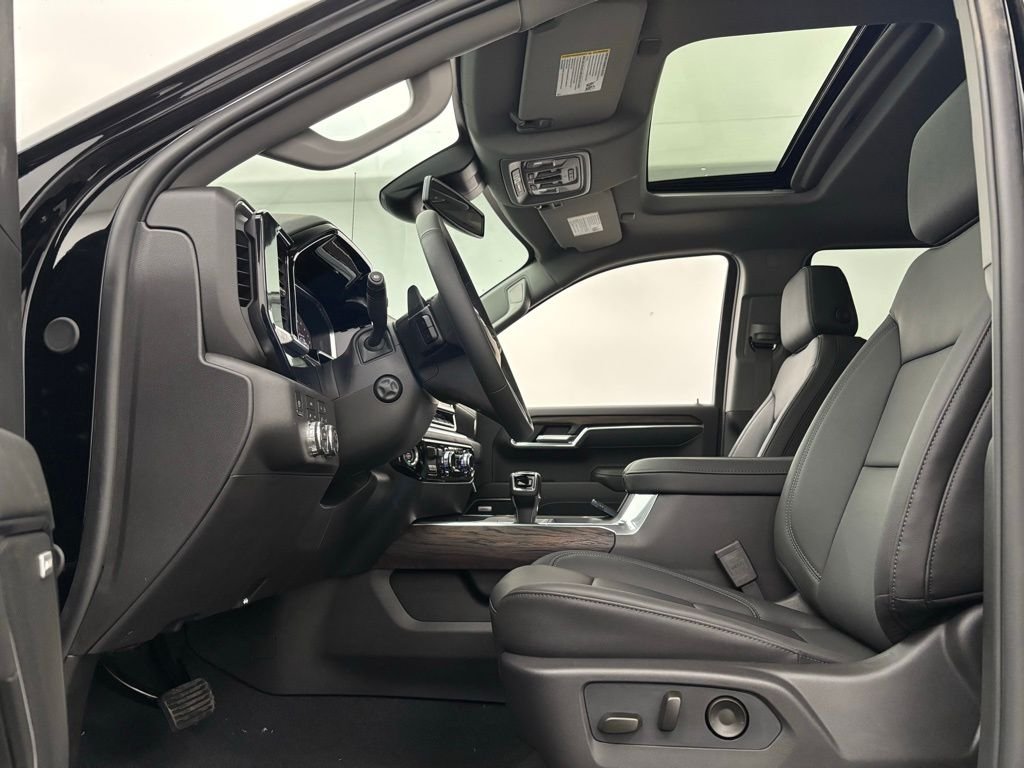 New 2026 Onyx Black GMC SLT image 18
