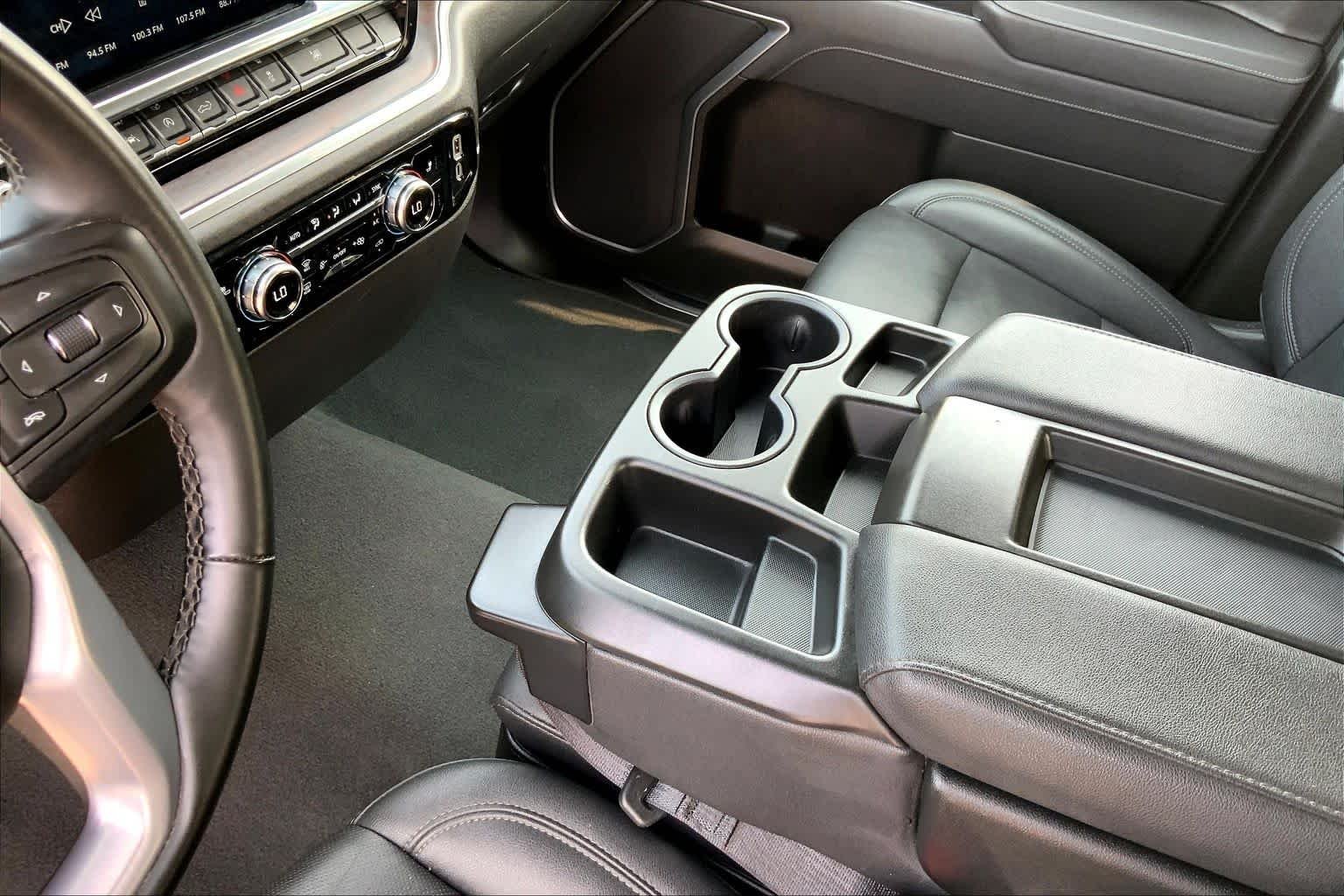 2025 GMC Sierra 1500 SLT - Photo 16