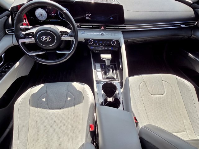 Photo 10