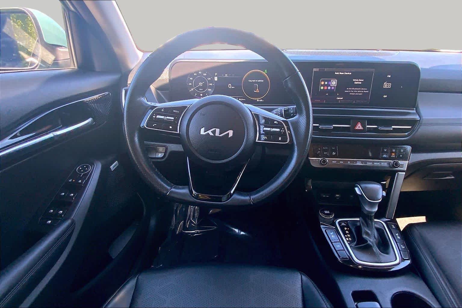 Used 2024 Pluton Blue Kia SX image 6