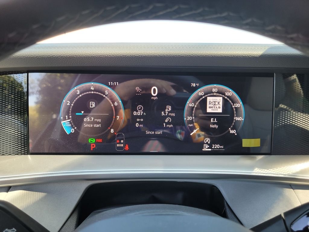 New 2026 Green Volkswagen SE R-Line Black image 24