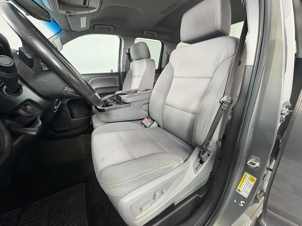 Used 2017 Pepperdust Metallic Chevrolet LT image 16