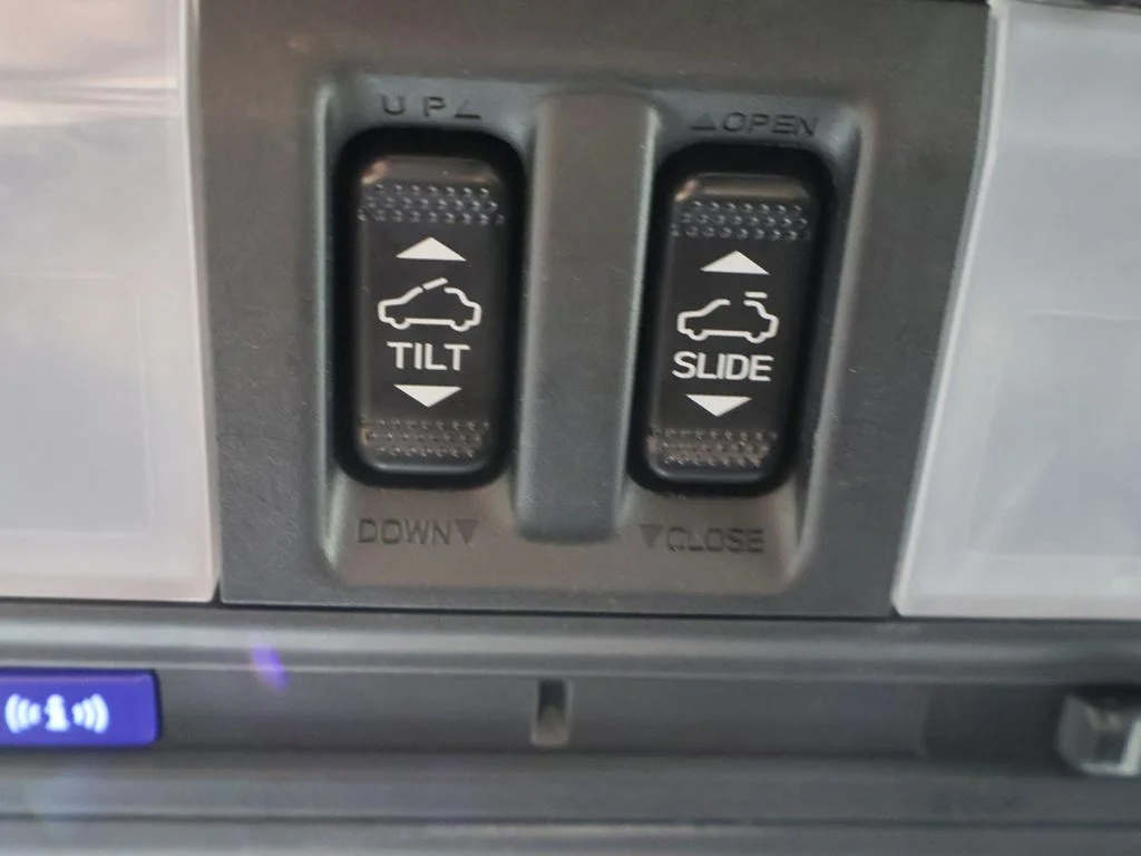 Used 2024 White Subaru Sport image 44