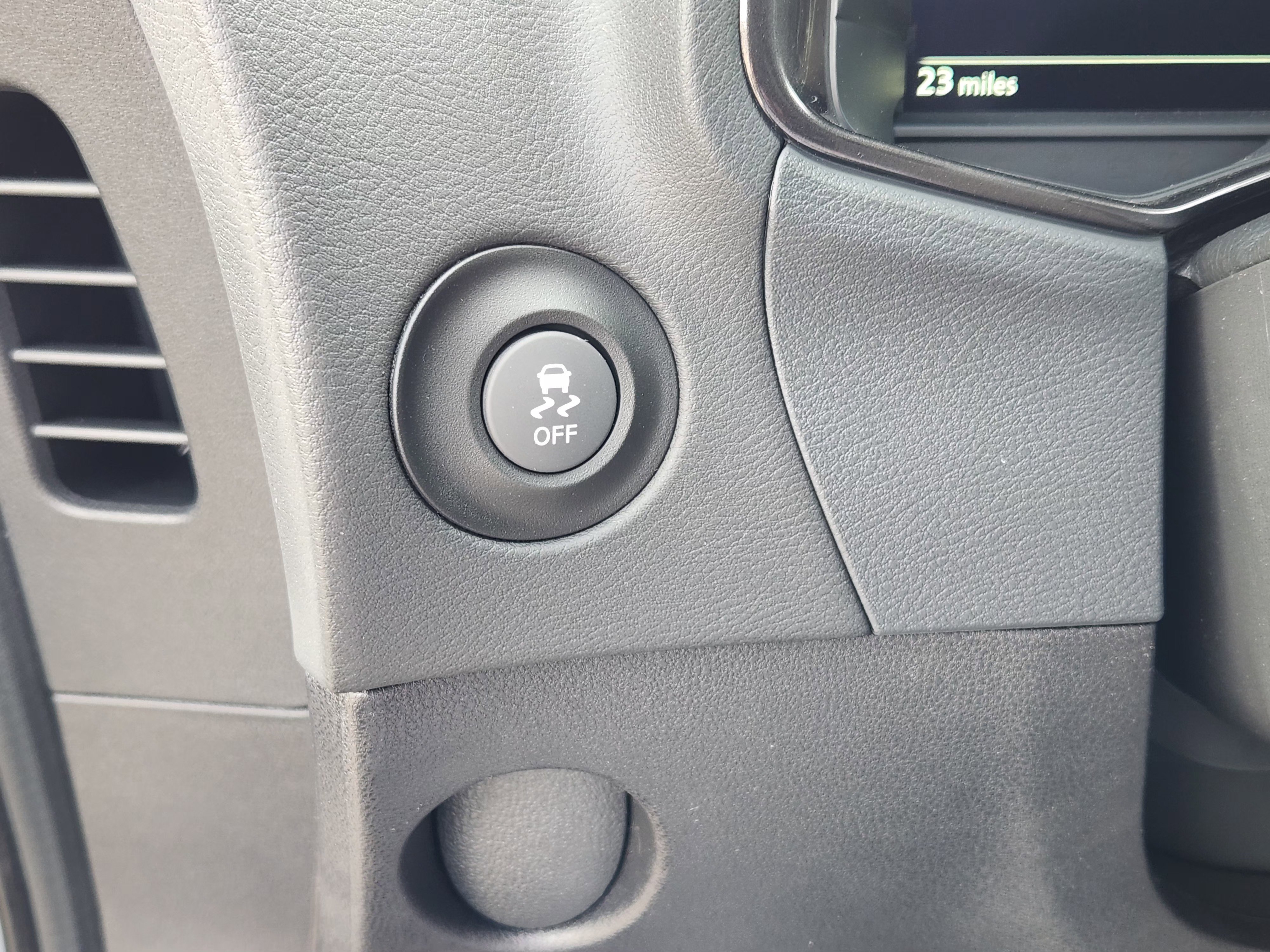 New 2026 Boulder Gray Pearl / Super Black Two-tone Nissan Sport image 19