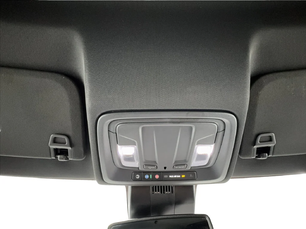 Used 2025 White GMC AT4 image 53