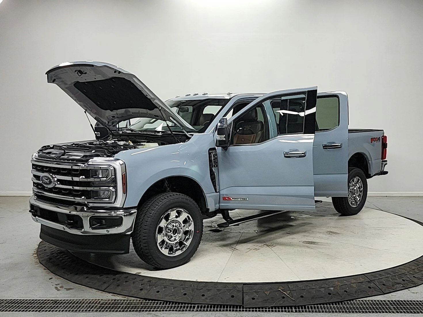 New 2026 Glacier Gray Metallic Tri-Coat Ford F-250® King Ranch® image 11