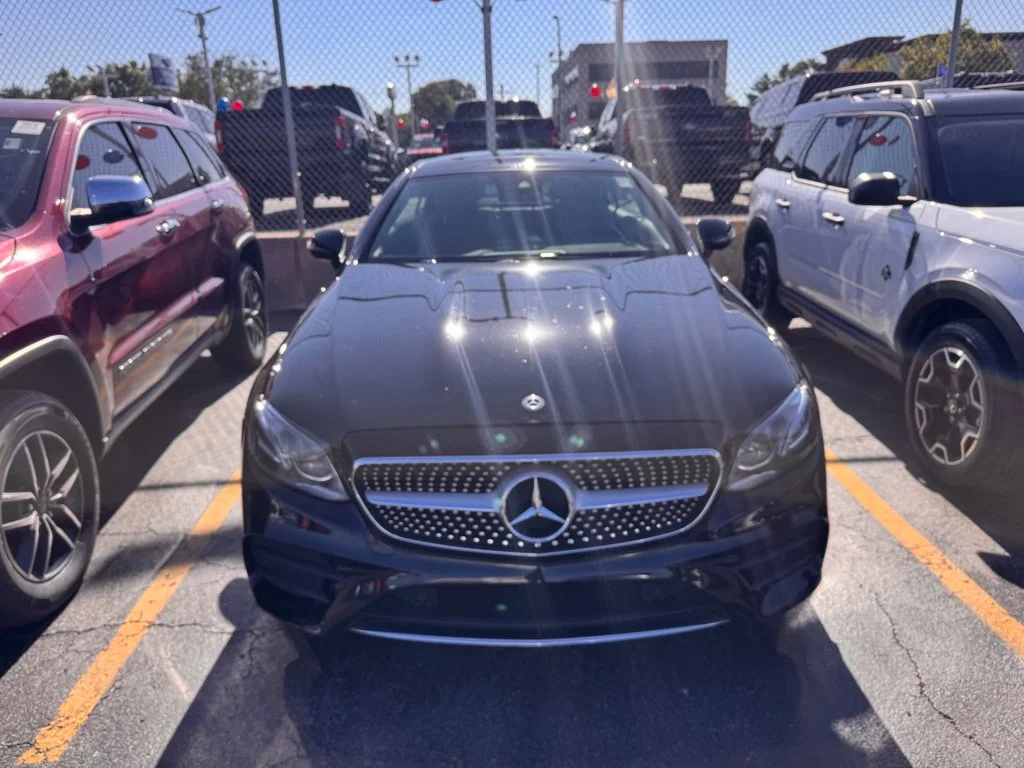 Used 2018  Mercedes-Benz E 400 image 3