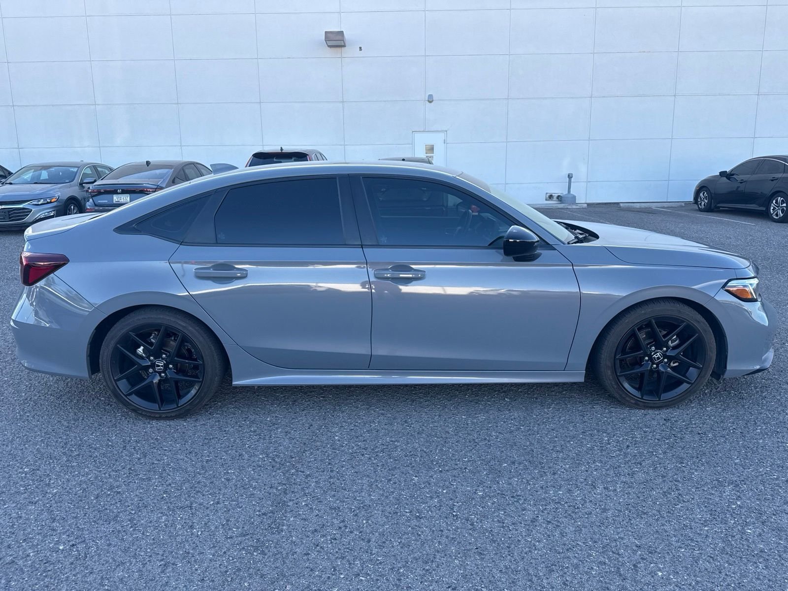 Used 2025 Urban Gray Pearl Honda Sport image 6