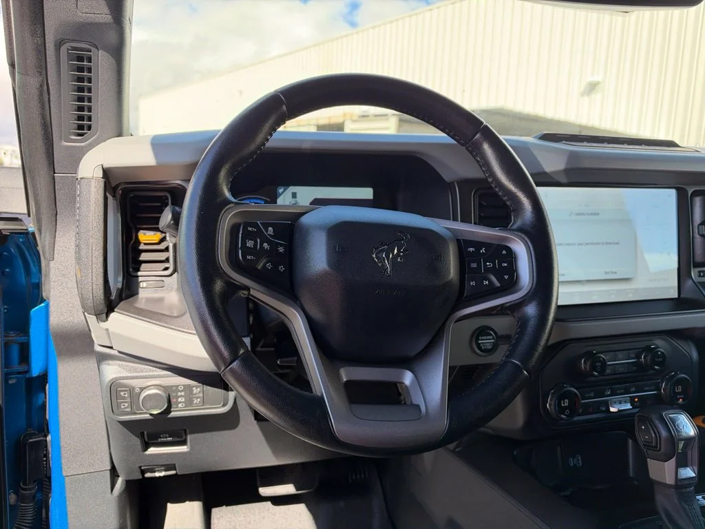 Used 2021 Blue Ford Badlands image 15