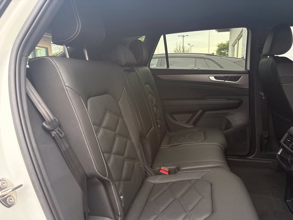 New 2026 Opal White Pearl Volkswagen 2.0T SE image 15