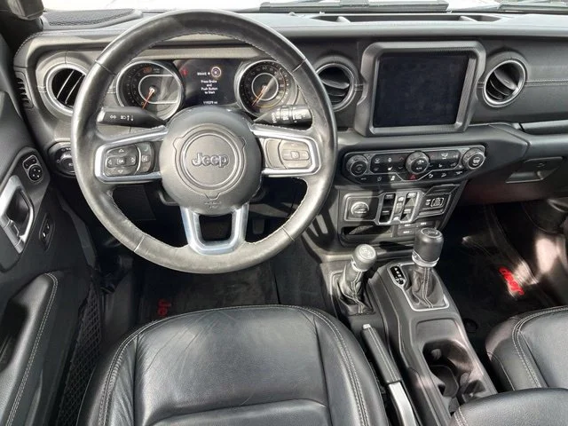 Used 2018 Silver Jeep Sahara 4x4 image 22