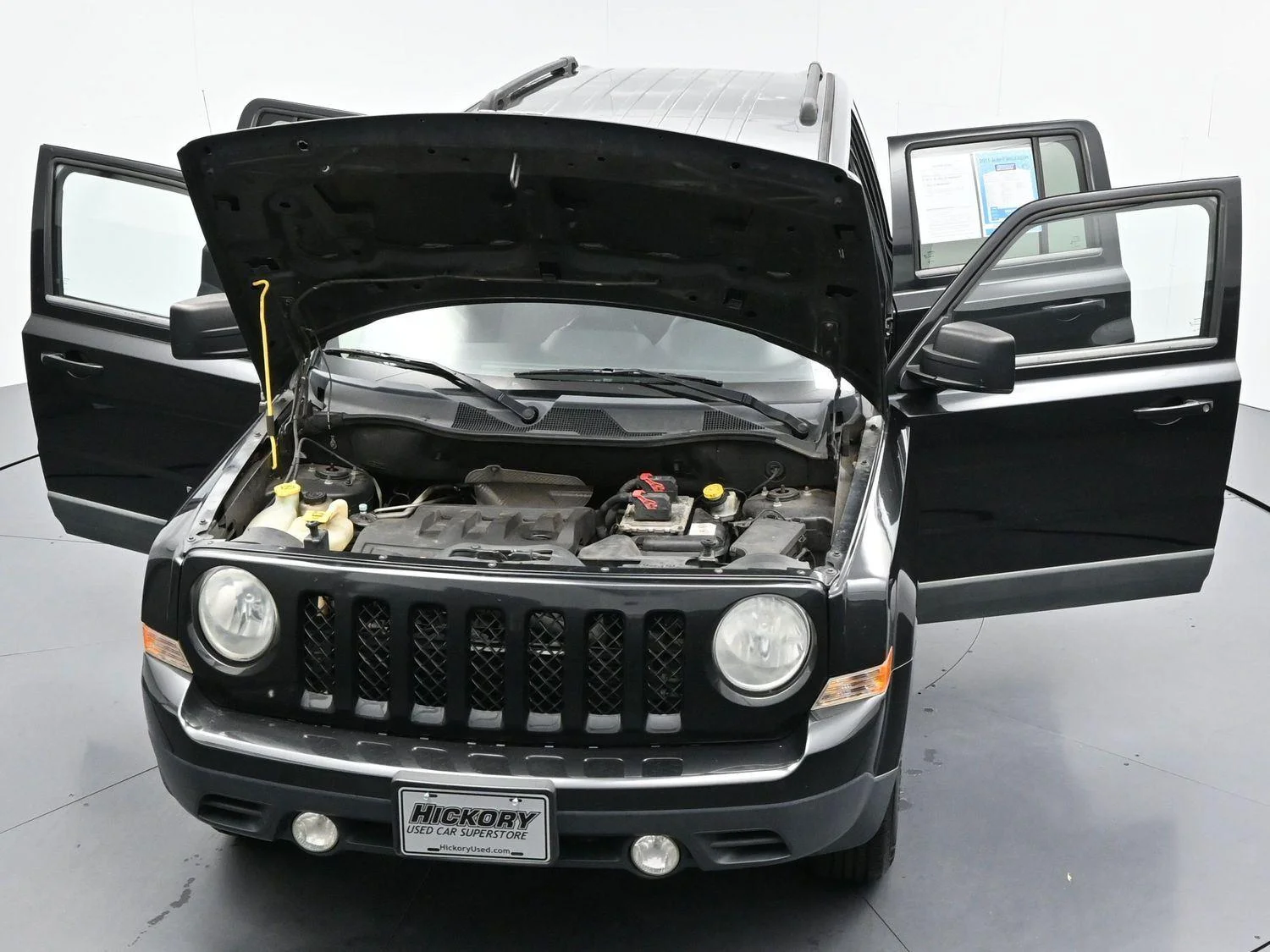 Used 2011 Brilliant Black Crystal Pearl Jeep Sport image 34