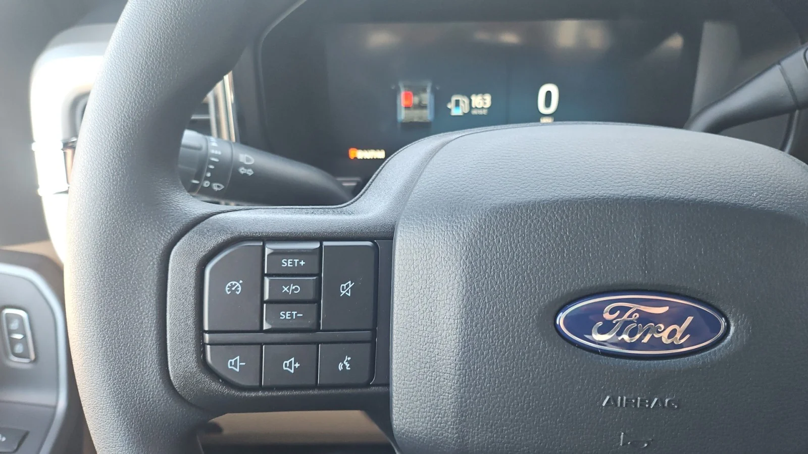 New 2027 Agate Black Metallic Ford XLT 4WD image 17